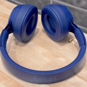 Blue Beats Solo Pro